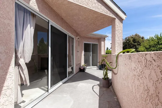 $575,000 | 7248 Camino Degrazia, Unit 297, San Diego, CA 92111