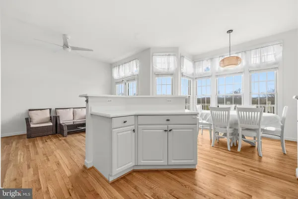 $749,900 | 43003 Golf View Drive, Chantilly, VA 20152