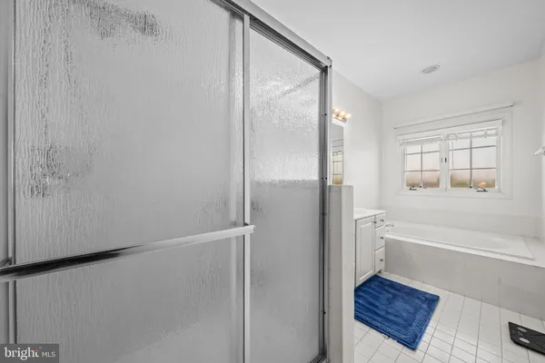 $790,000 | 43003 Golf View Drive, Chantilly, VA 20152