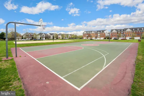 $790,000 | 43003 Golf View Drive, Chantilly, VA 20152