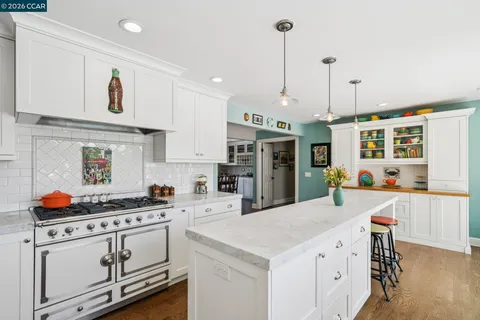 $2,995,000 | 1933 Joseph Drive, Moraga, CA 94556