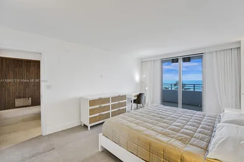 $4,900 | 5555 Collins Avenue, Unit 6H, Miami Beach, FL 33140