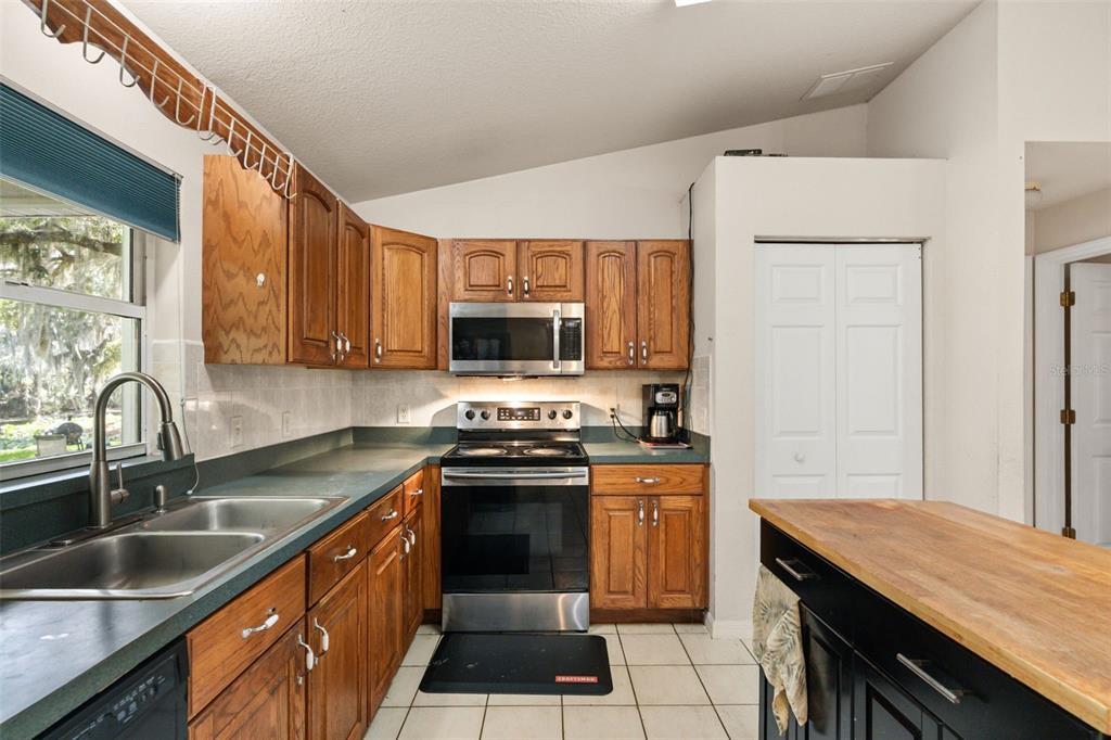 7938 Jacksons River Road Leesburg, FL 34788 - Photo 19 of 43