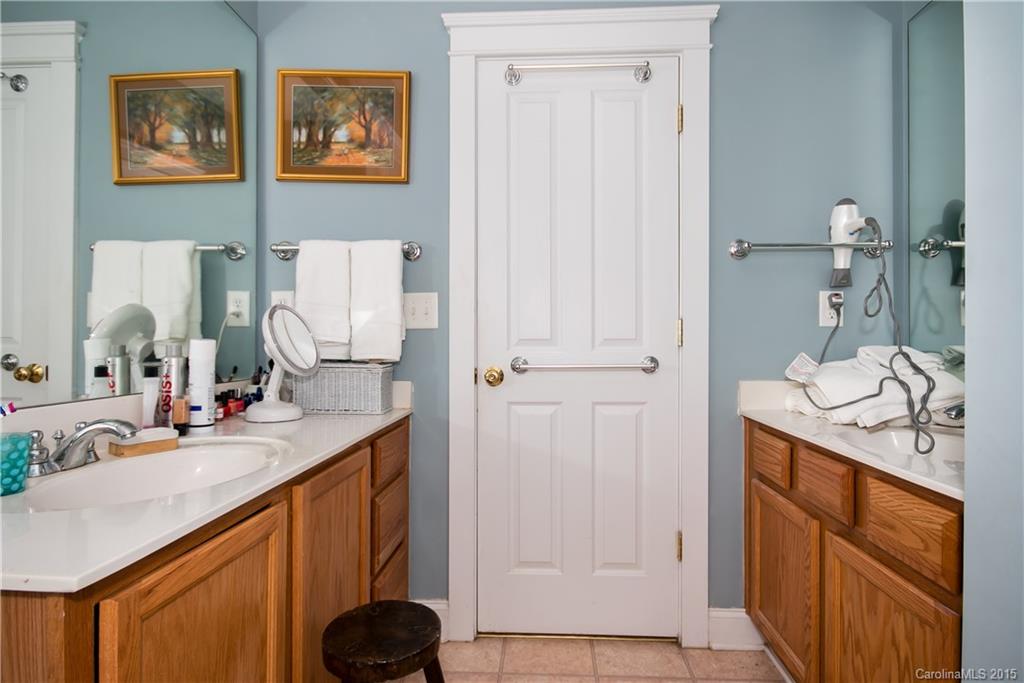 207 Faust Road Davidson, NC 28036 - Photo 14 of 24 Gallery Image 14