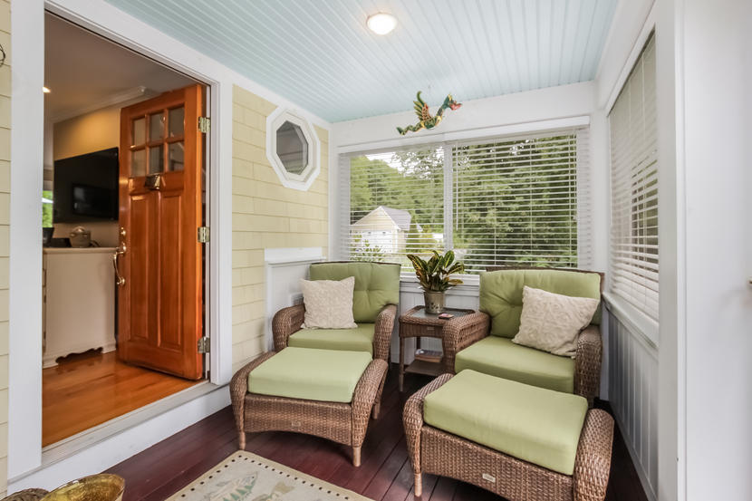 4462 Falmouth Road Cotuit, MA 02635 - Photo 10 of 30 Front Room