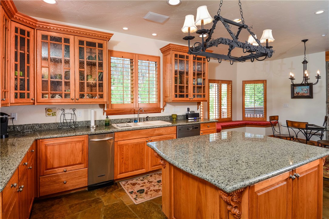 1124 Emerald Road Silverthorne, CO 80498 - Photo 4 of 24 Gallery Image 4