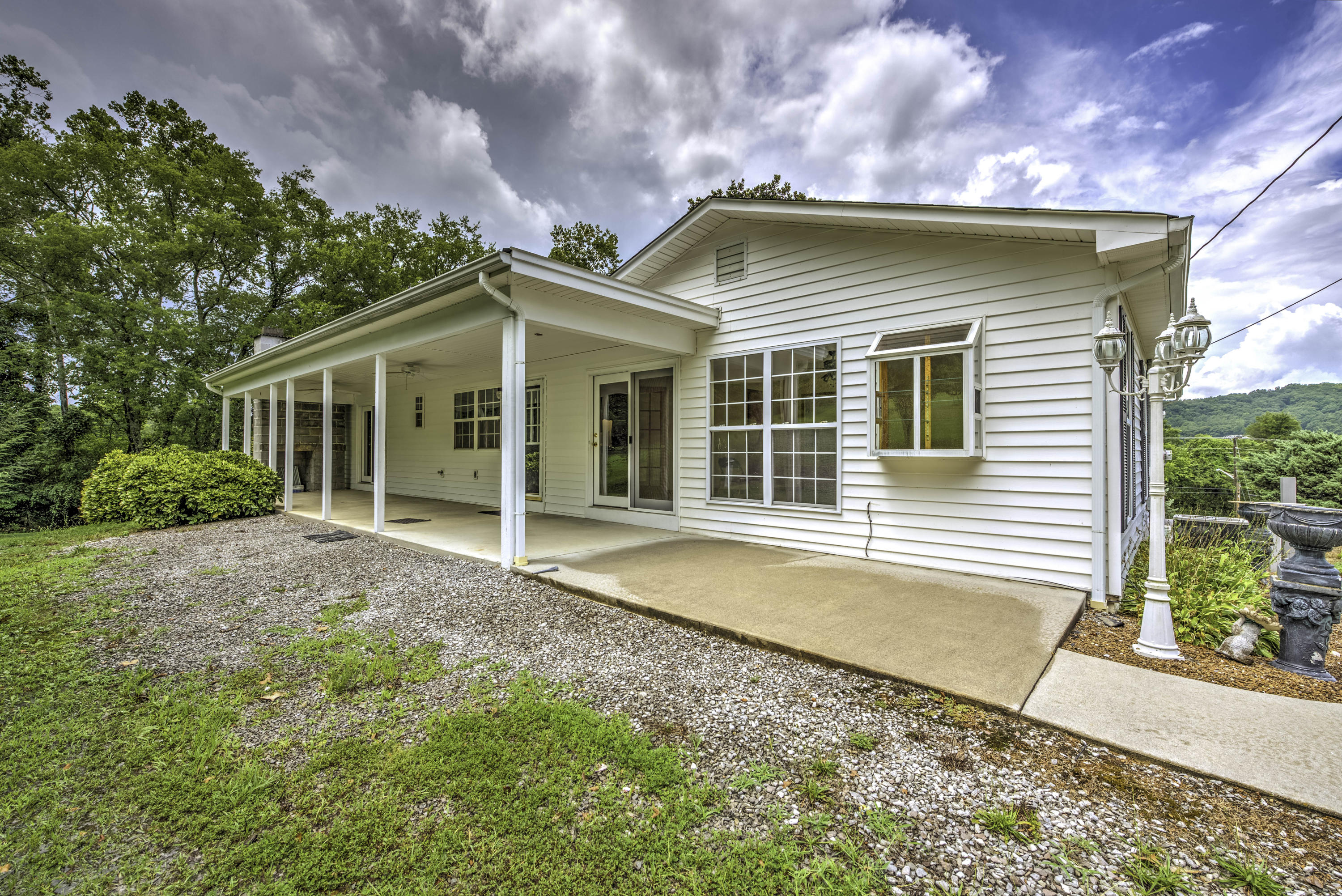 619 Blockhouse Valley Road Clinton, TN 37716 - Photo 35 of 38 35