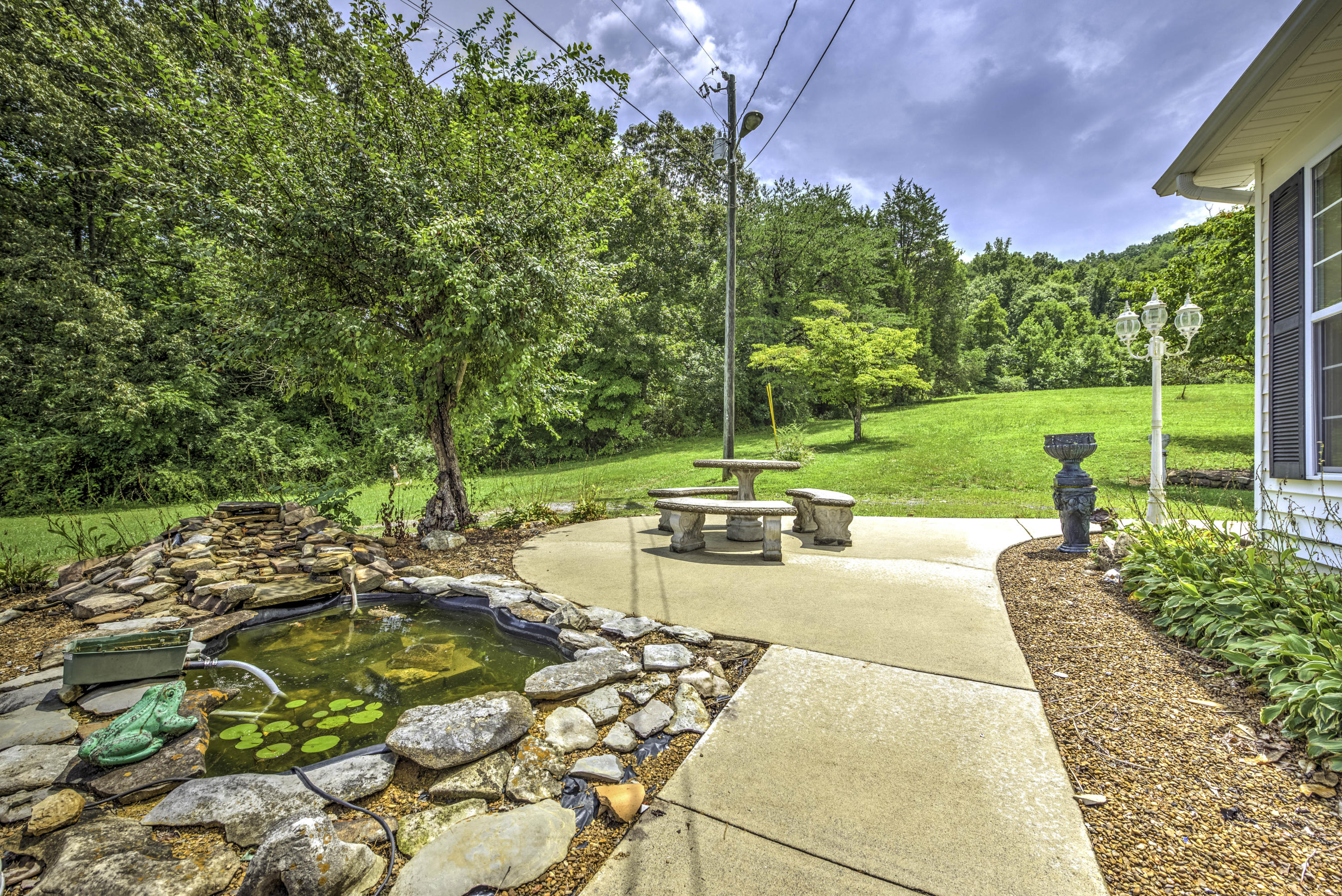 619 Blockhouse Valley Road Clinton, TN 37716 - Photo 36 of 38 36