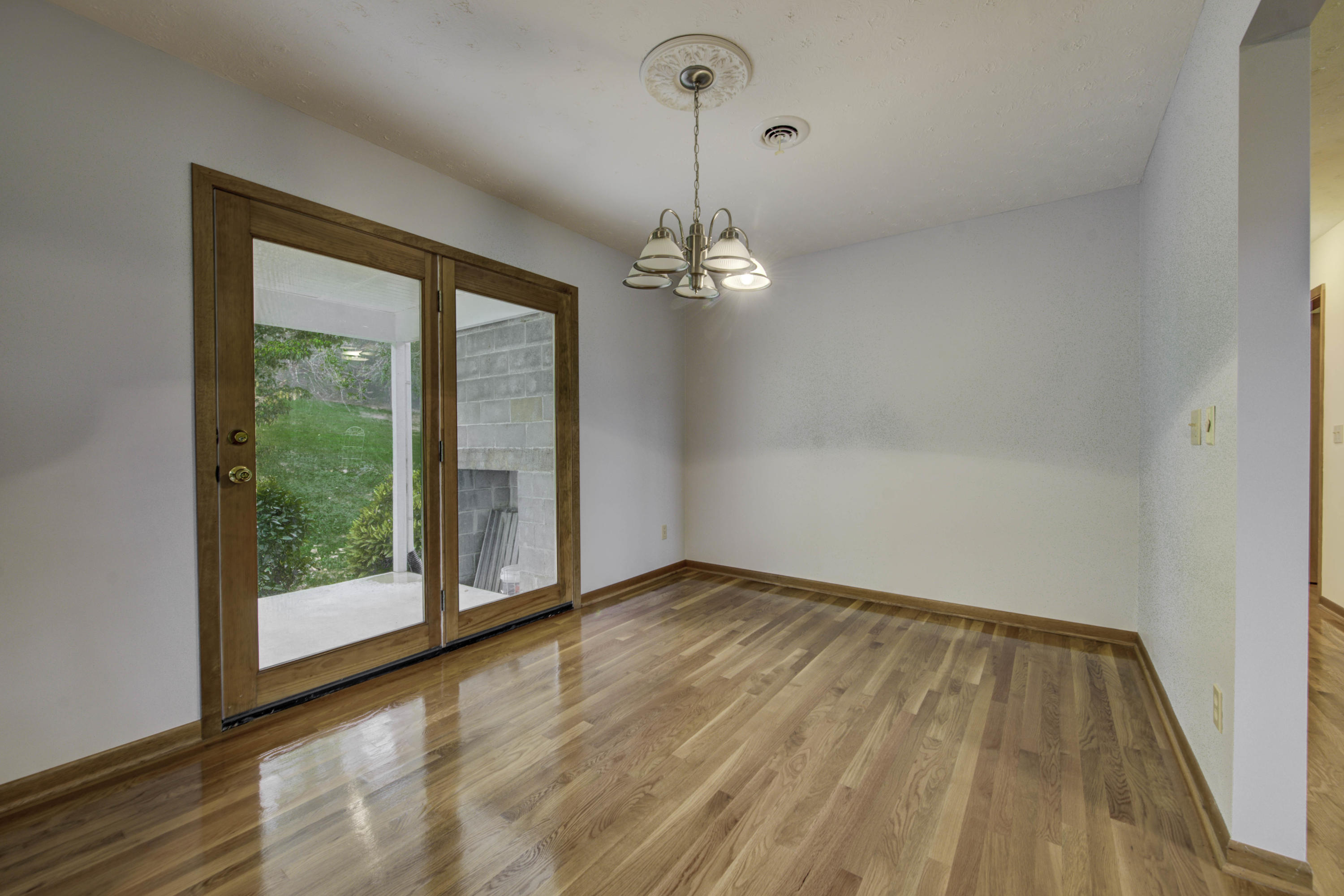 619 Blockhouse Valley Road Clinton, TN 37716 - Photo 8 of 38 8