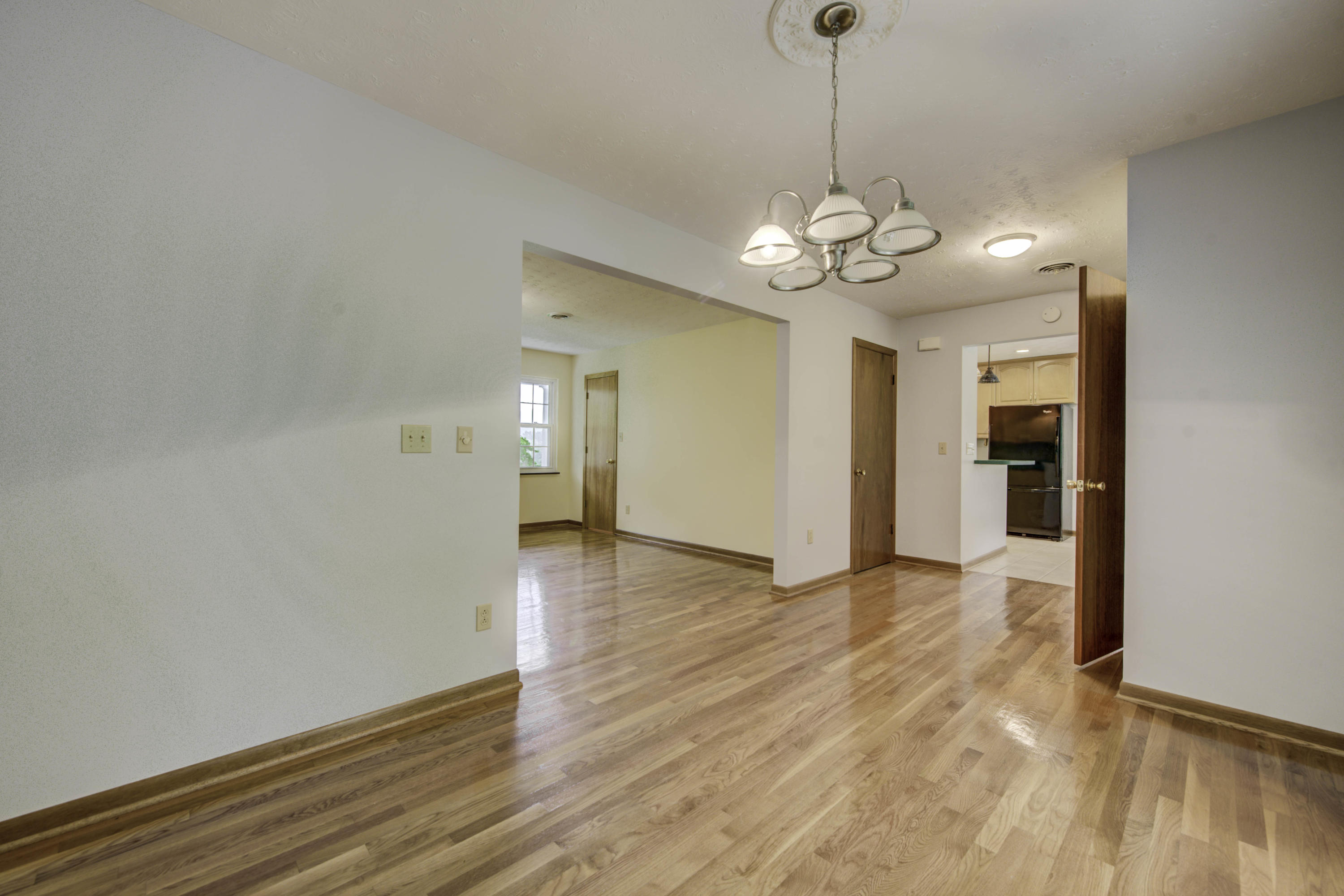 619 Blockhouse Valley Road Clinton, TN 37716 - Photo 9 of 38 9