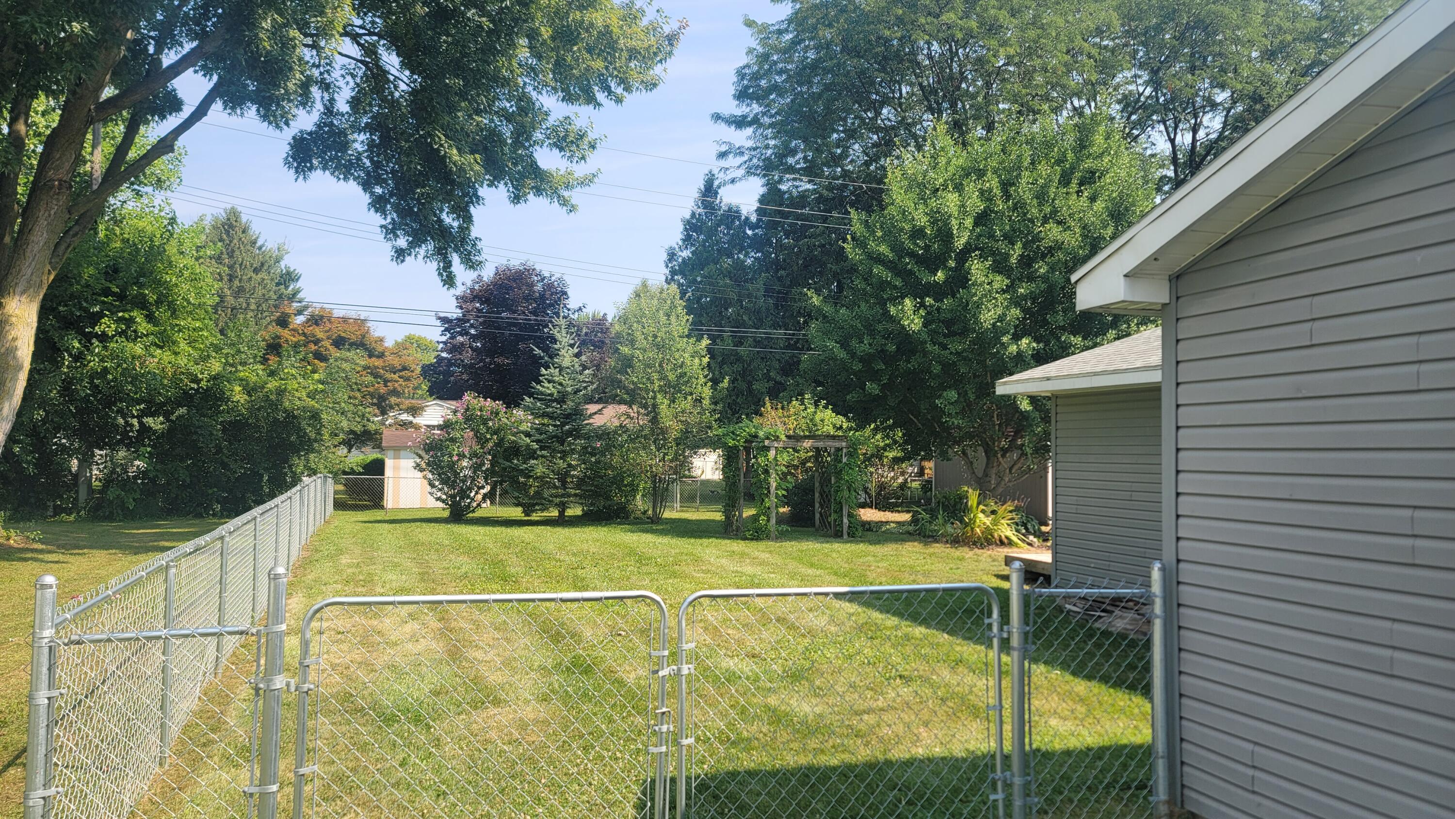 45750 Hull Road Belleville, MI 48111 - Photo 4 of 19 1000055463