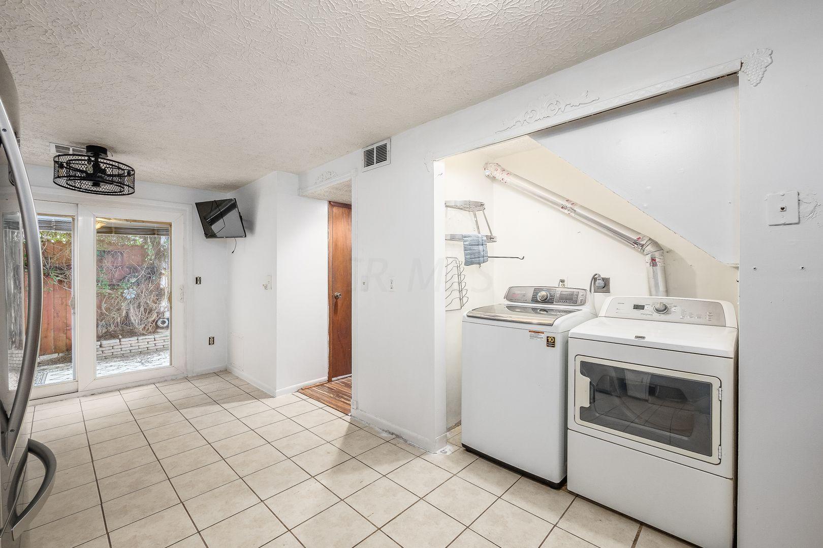 655 Cherry Ridge Road, Unit F Columbus, OH 43228 - Photo 11 of 31 Gallery Image 11