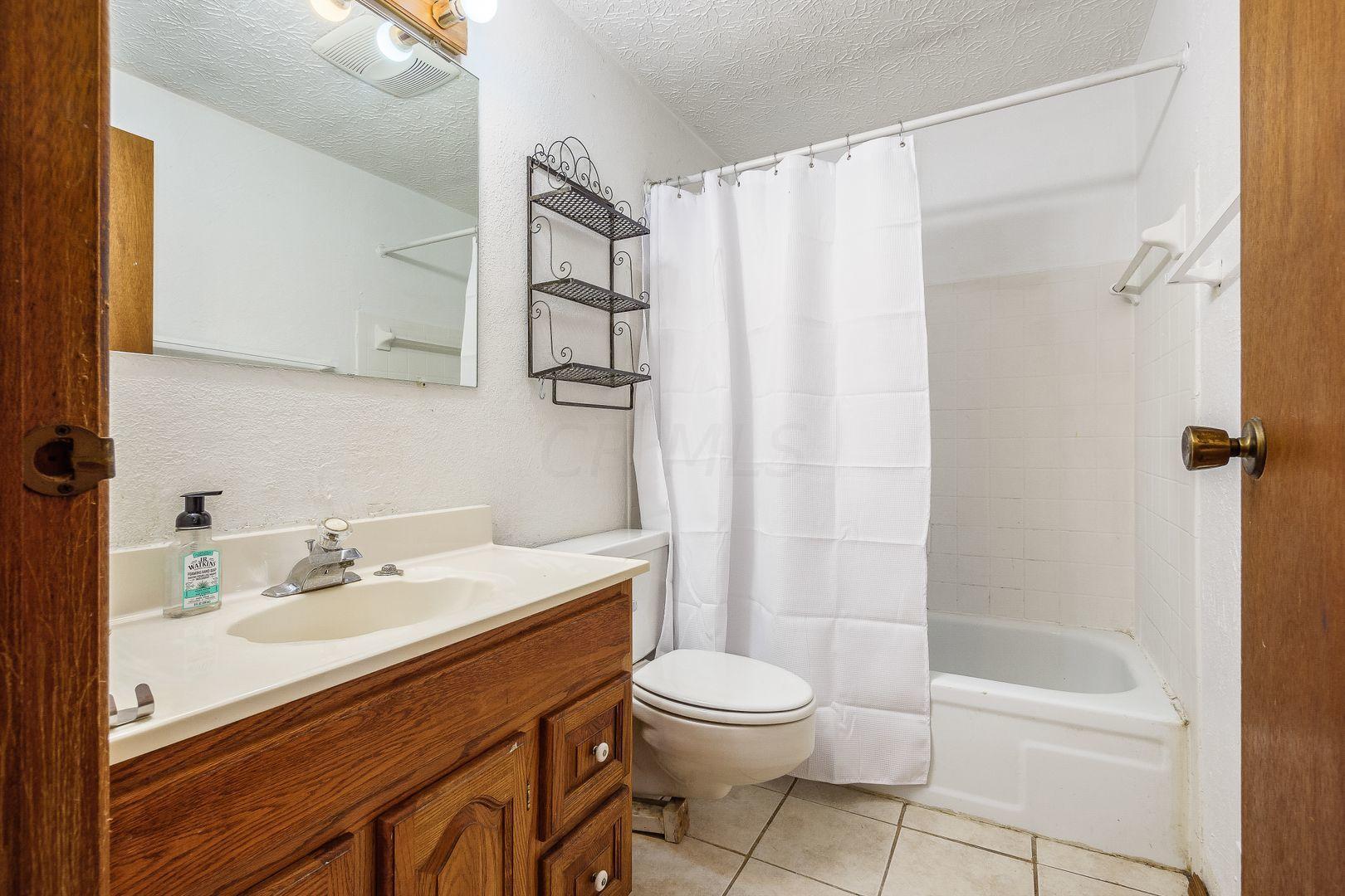 655 Cherry Ridge Road, Unit F Columbus, OH 43228 - Photo 22 of 31 Gallery Image 22