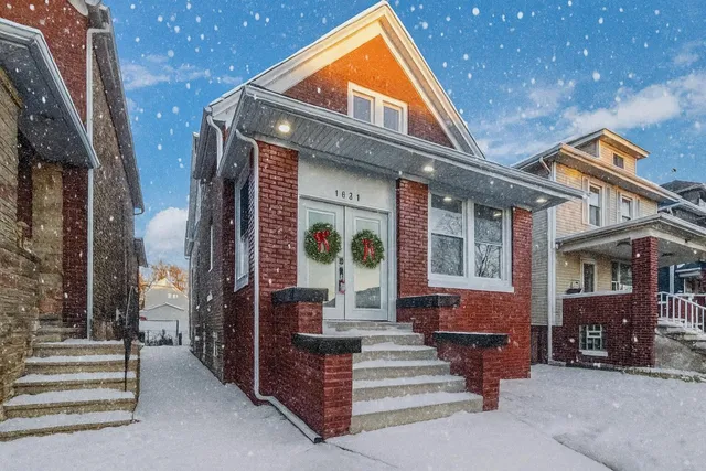 $479,900 | 1631 Cleveland Avenue, Whiting, IN 46394