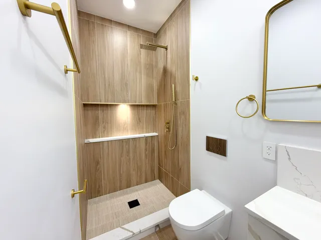 $469,900 | 1631 Cleveland Avenue, Whiting, IN 46394