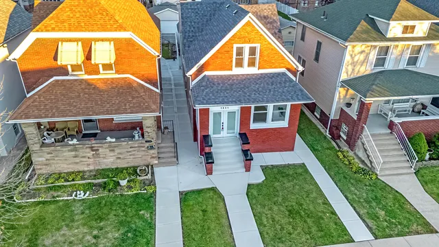 $479,900 | 1631 Cleveland Avenue, Whiting, IN 46394