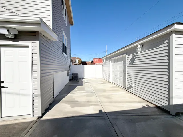 $469,900 | 1631 Cleveland Avenue, Whiting, IN 46394