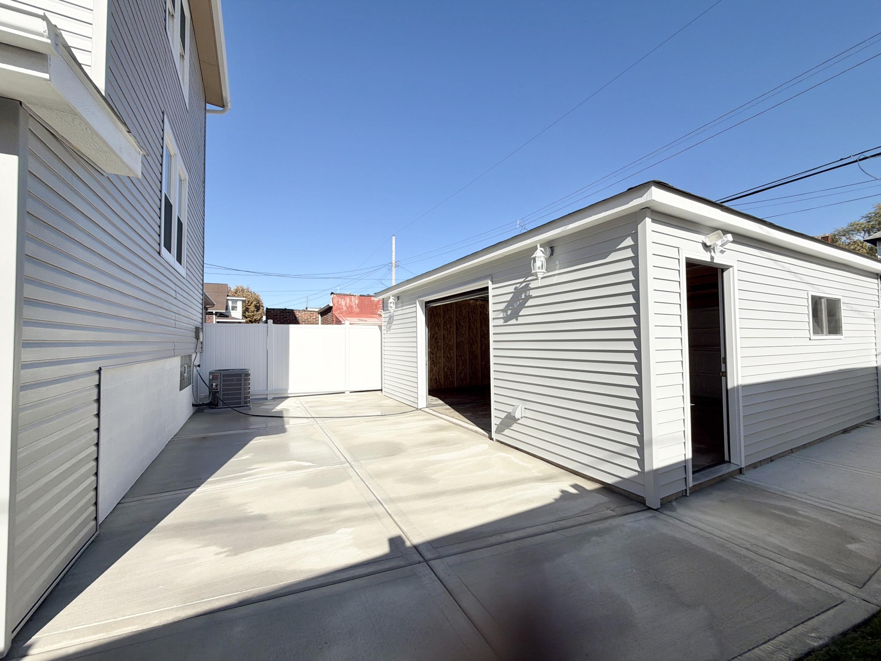 1631 Cleveland Avenue Whiting, IN 46394 - Photo 46 of 61 3000x2250