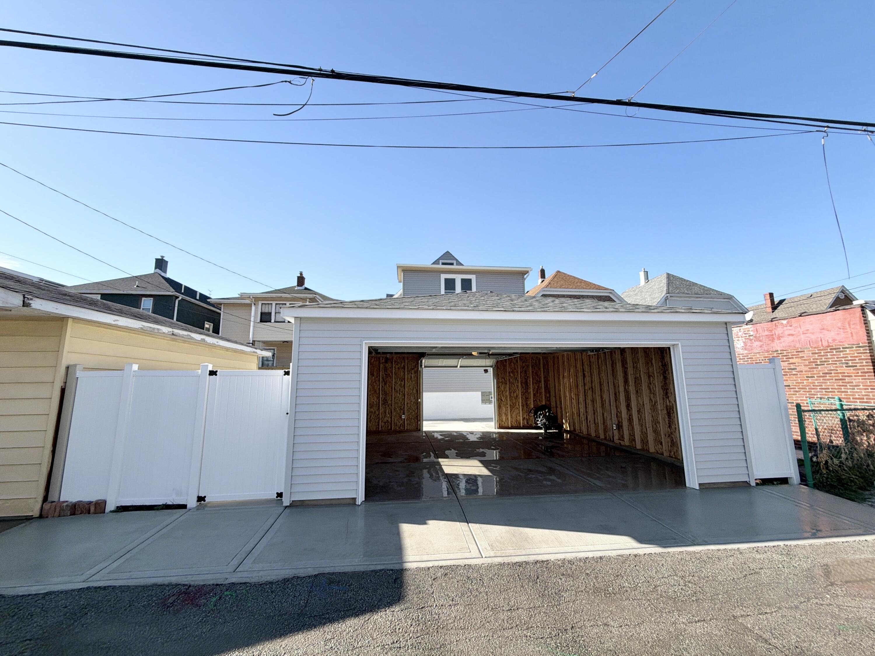 1631 Cleveland Avenue Whiting, IN 46394 - Photo 47 of 61 3000x2250