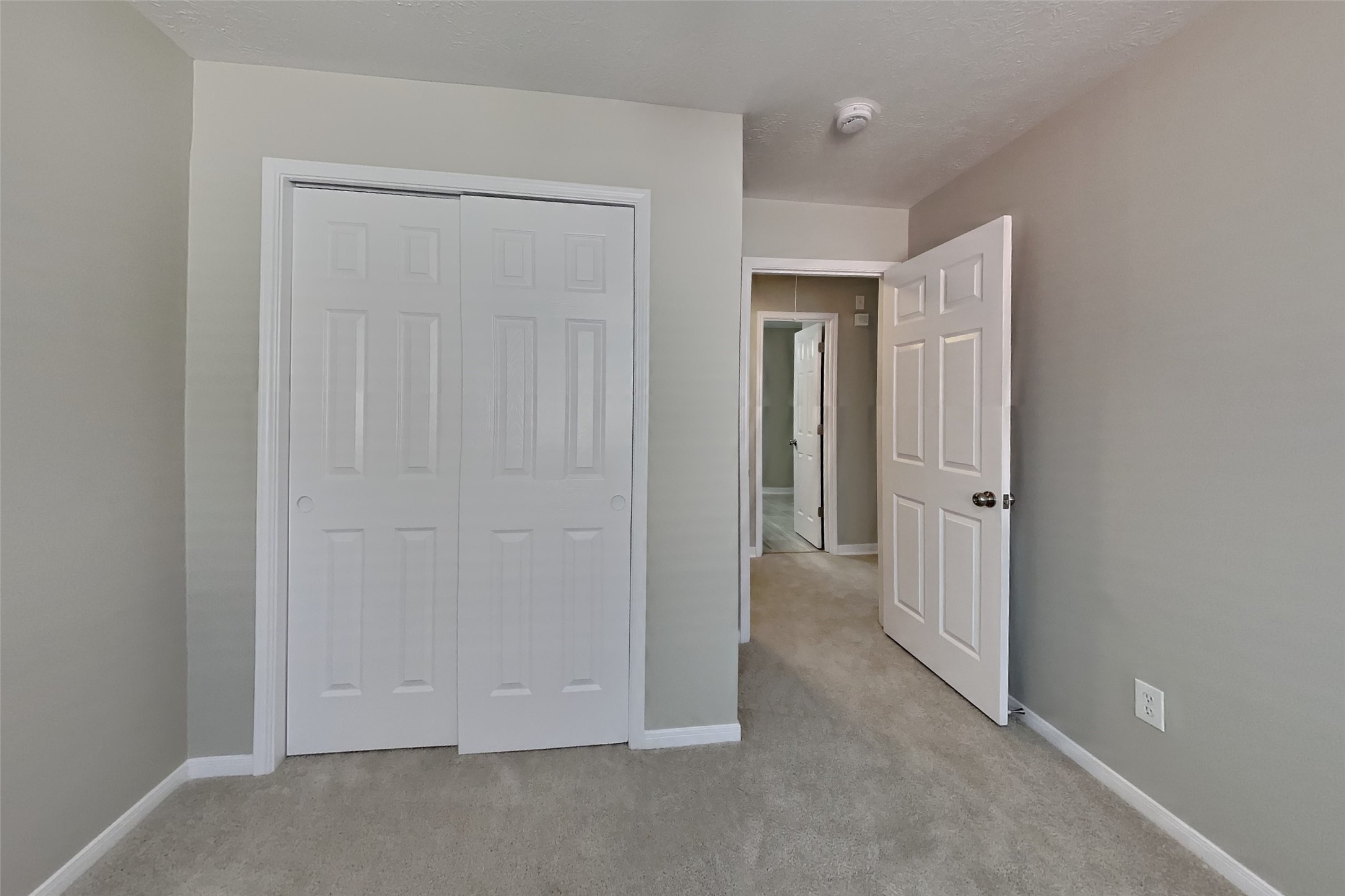 14918 Laytham Lane Sugar Land, TX 77498 - Photo 14 of 32