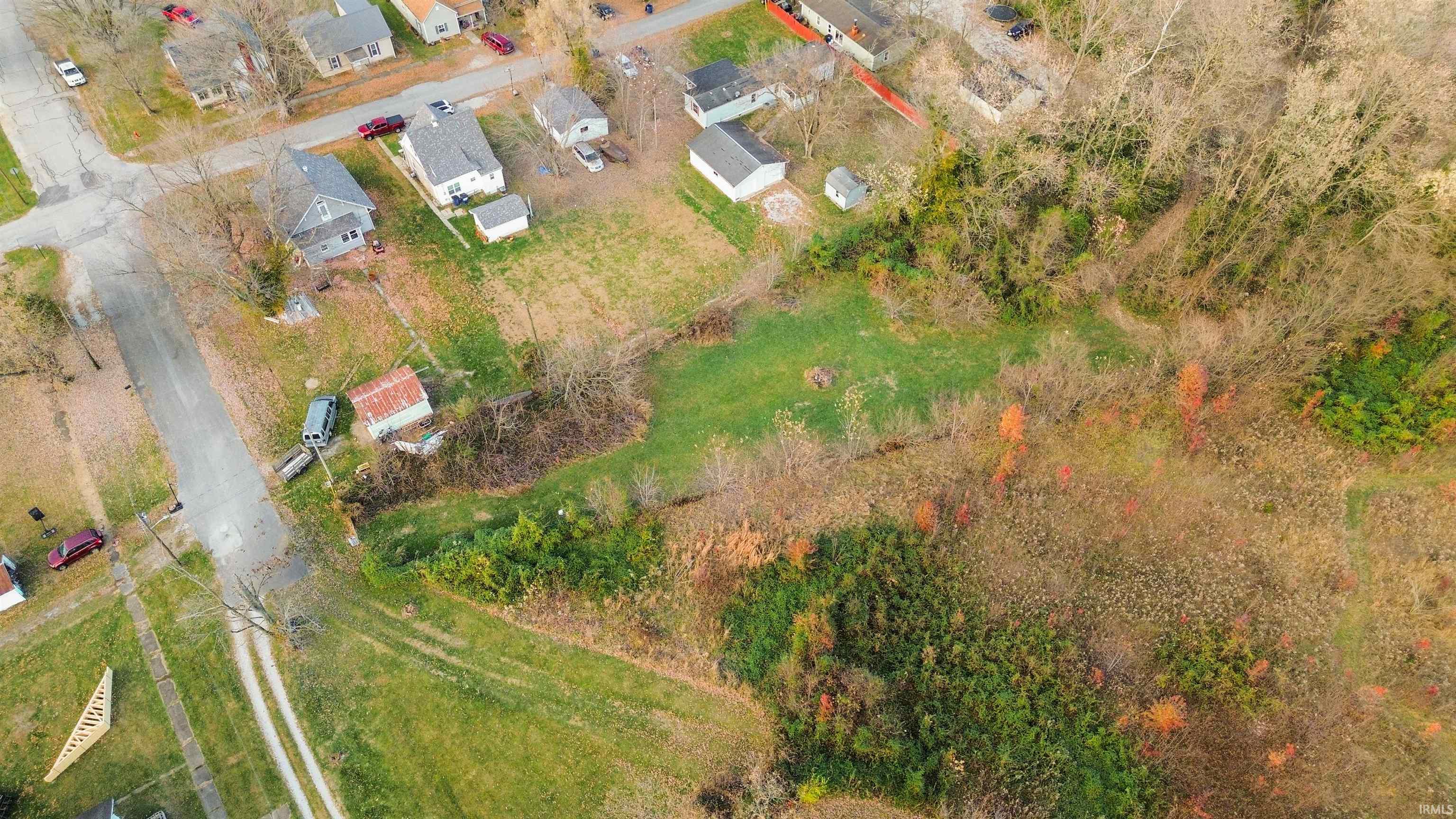 433 South 4th Mitchell, IN 47446 - Photo 2 of 3