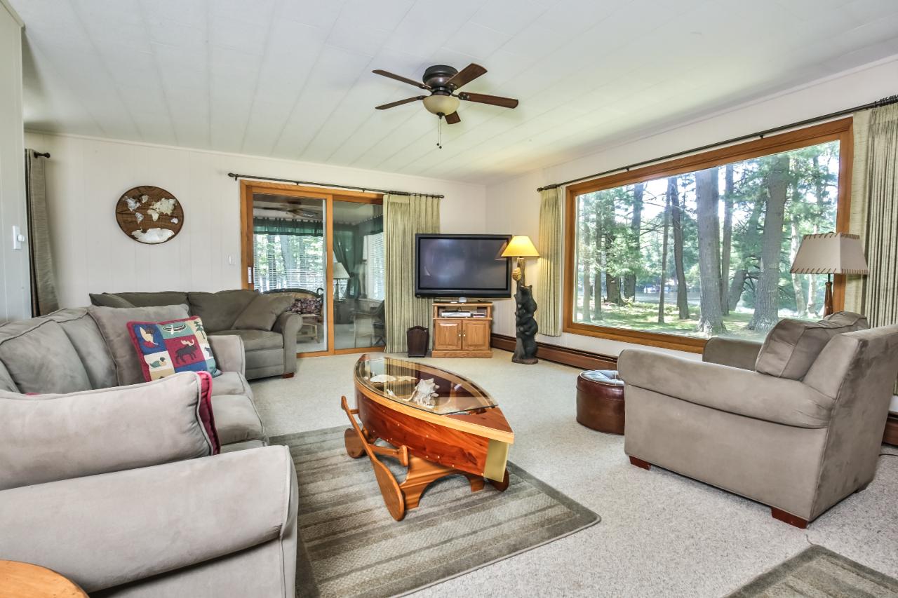 5243 Illinois Road Eagle River, WI 54521 - Photo 7 of 32 Gallery Image 7