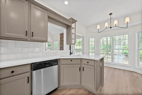 $389,900 | 1986 Stone Valley Court, Clarksville, TN 37043