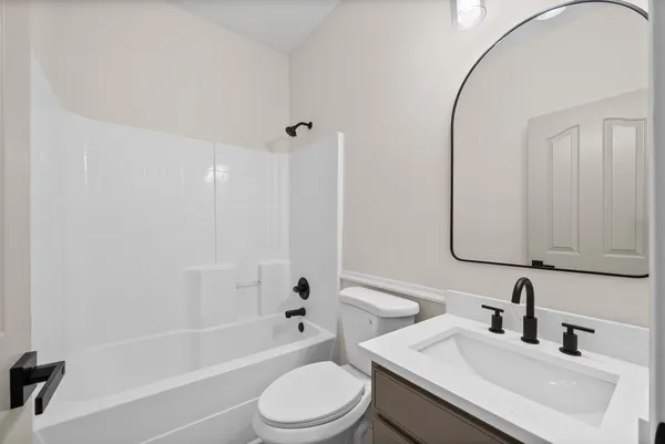 $389,900 | 1986 Stone Valley Court, Clarksville, TN 37043