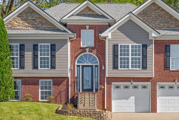 $389,900 | 1986 Stone Valley Court, Clarksville, TN 37043