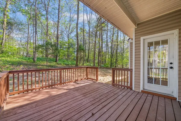 $389,900 | 1986 Stone Valley Court, Clarksville, TN 37043