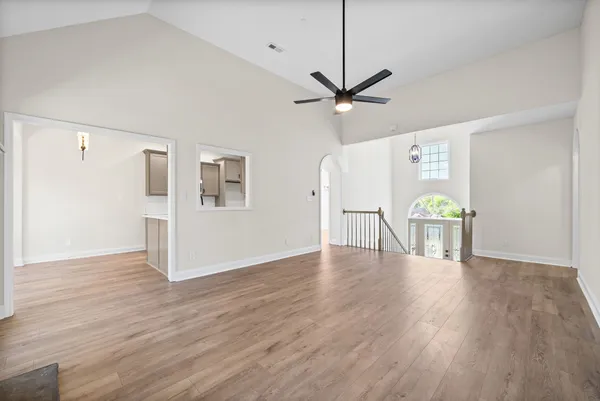 $389,900 | 1986 Stone Valley Court, Clarksville, TN 37043
