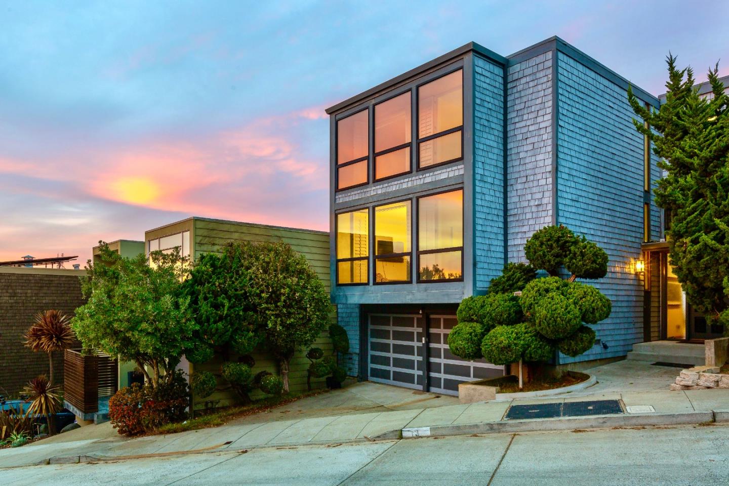 13 Ora Way San Francisco, CA 94131 - Photo 3 of 60 a house view with a garden space