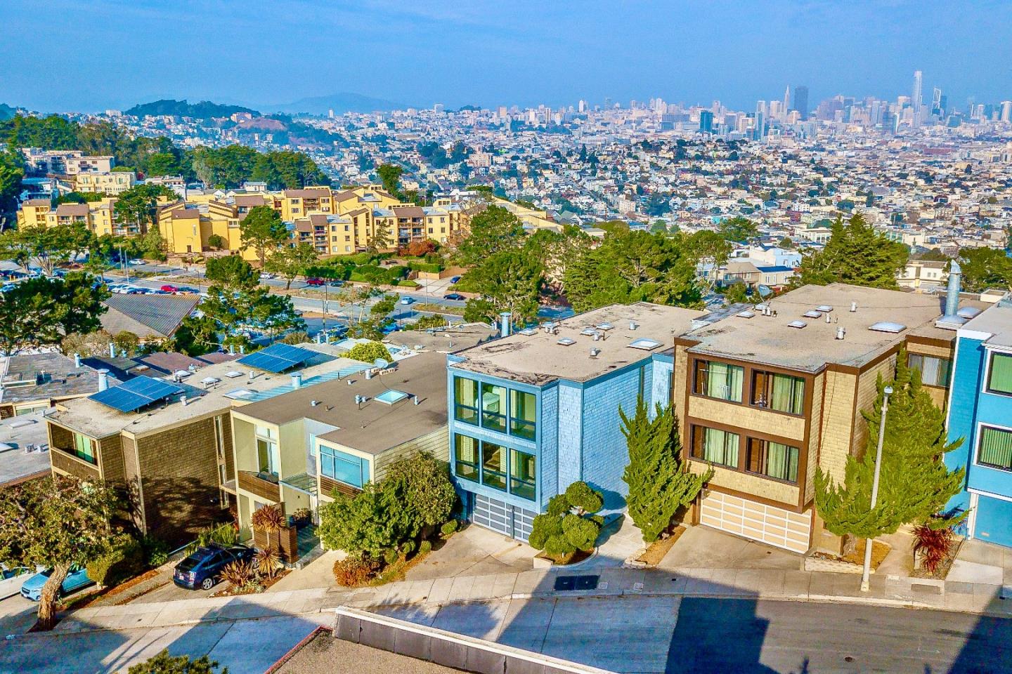 13 Ora Way San Francisco, CA 94131 - Photo 50 of 60 a view of a city that has tall buildings
