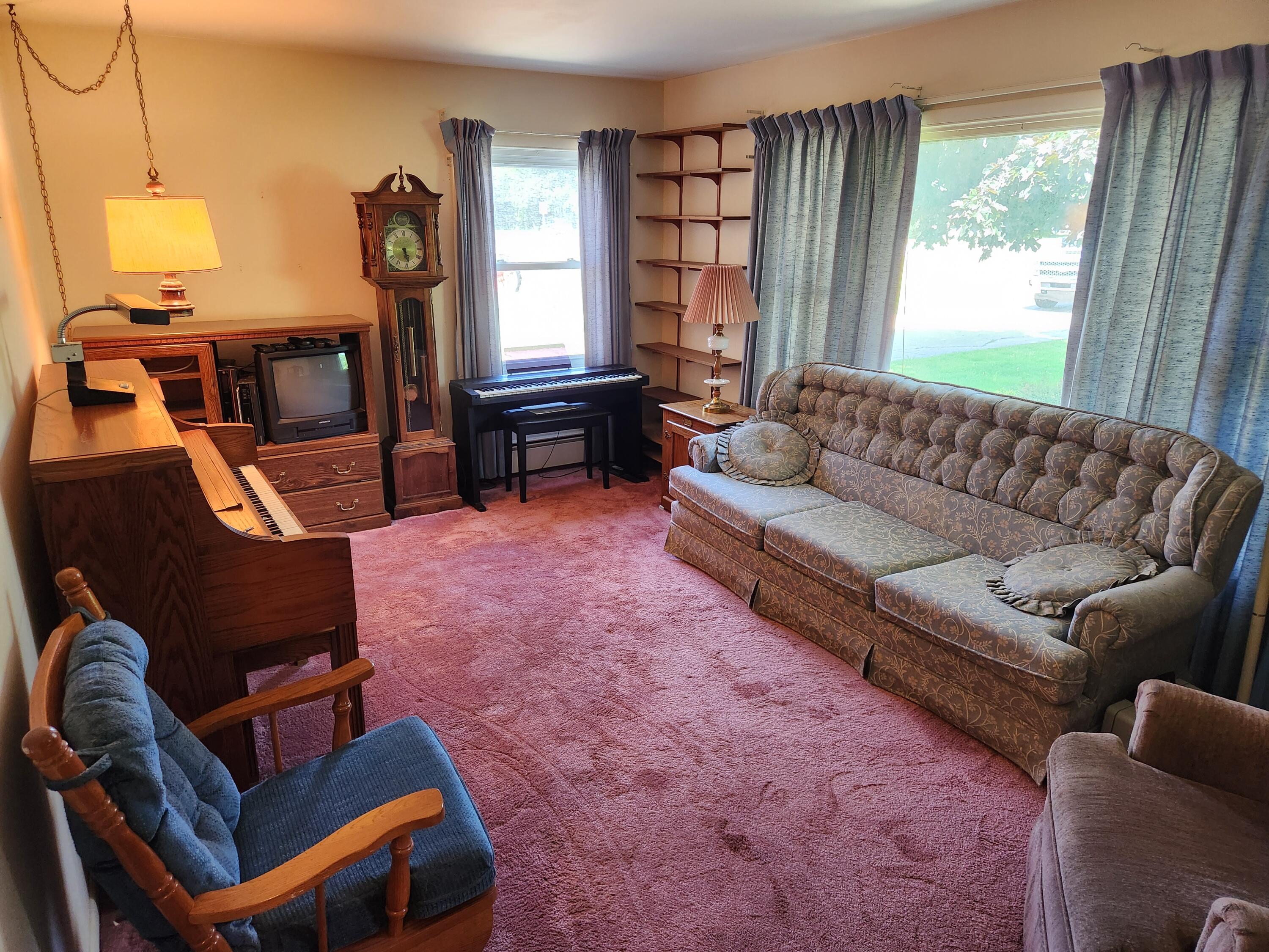1091 Belding Road Orleans, MI 48865 - Photo 4 of 5 4