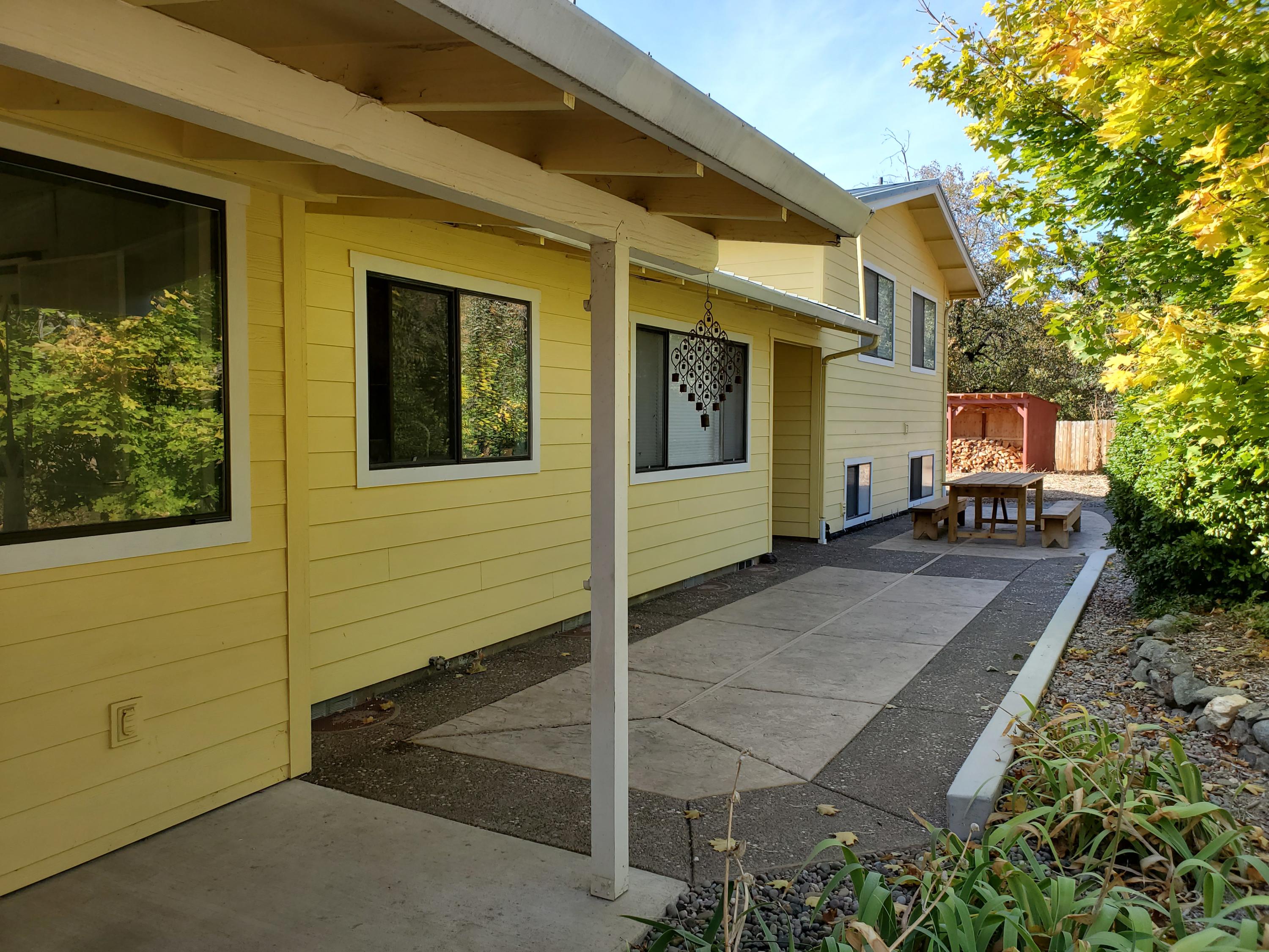 830 Upper Applegate Road Jacksonville, OR 97530 - Photo 1 of 38 main home
