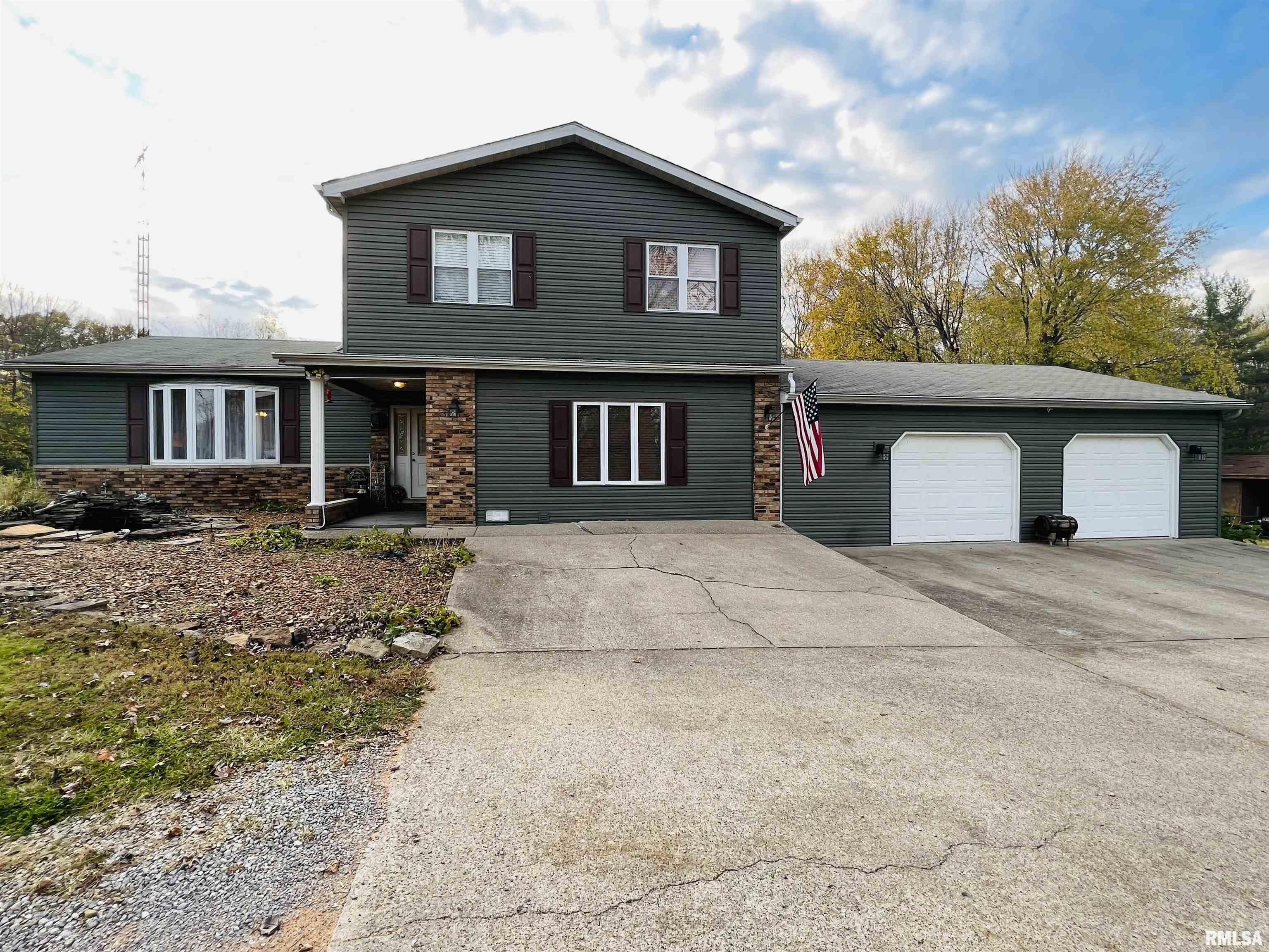 140 Blue Hole Road Harrisburg, IL 62946 - Photo 1 of 39 Gallery Image 1