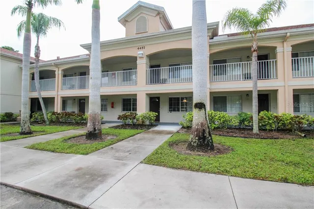$3,800 | 4457 45th Avenue West, Unit 110, Bradenton, FL 34210
