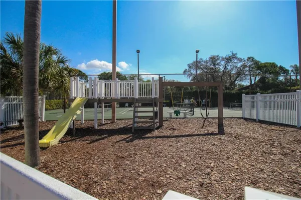 $3,800 | 4457 45th Avenue West, Unit 110, Bradenton, FL 34210