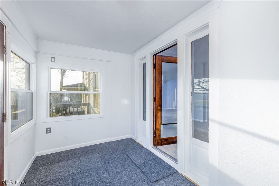 1803 Creston Road Cambridge, OH 43725 - Photo 14 of 19 Sunroom Entry