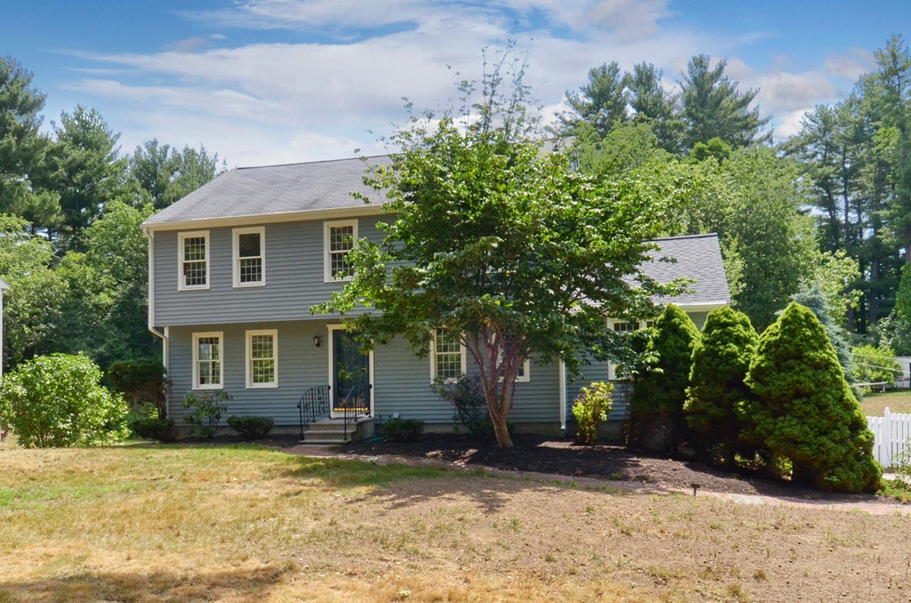 136 Rice Avenue Northborough, MA 01532 - Photo 1 of 30 Gallery Image 1