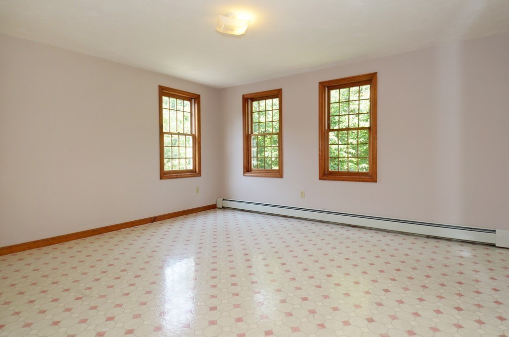 136 Rice Avenue Northborough, MA 01532 - Photo 15 of 30 Gallery Image 15