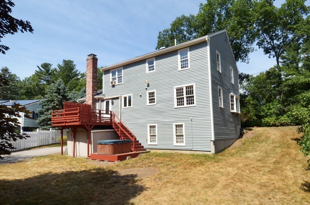 136 Rice Avenue Northborough, MA 01532 - Photo 2 of 30 Gallery Image 2