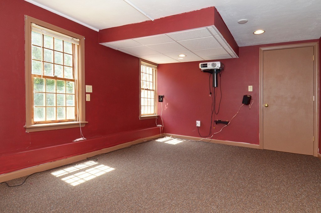 136 Rice Avenue Northborough, MA 01532 - Photo 21 of 30 Gallery Image 21