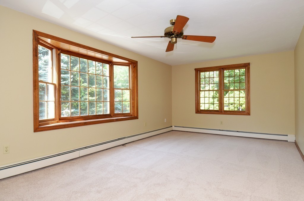 136 Rice Avenue Northborough, MA 01532 - Photo 7 of 30 Gallery Image 7