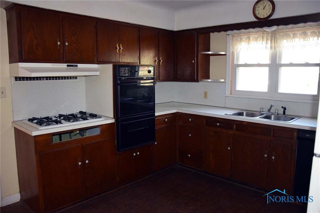 2813 Gracewood Road Toledo, OH 43613 - Photo 6 of 20 Gallery Image 6