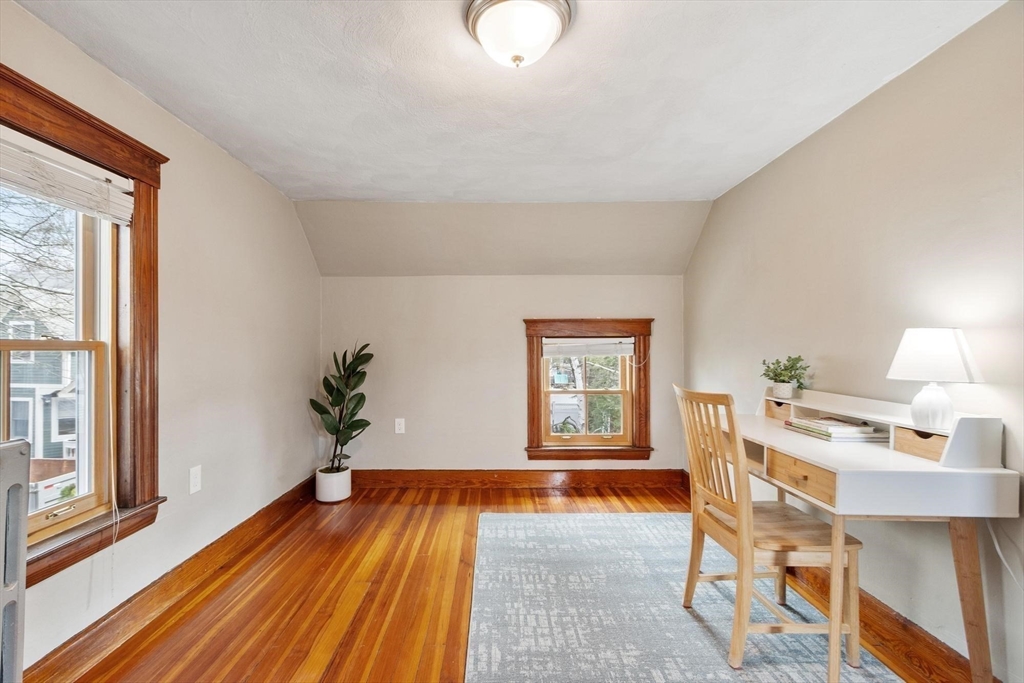 2 Lakeview Avenue Reading, MA 01867 - Photo 22 of 38