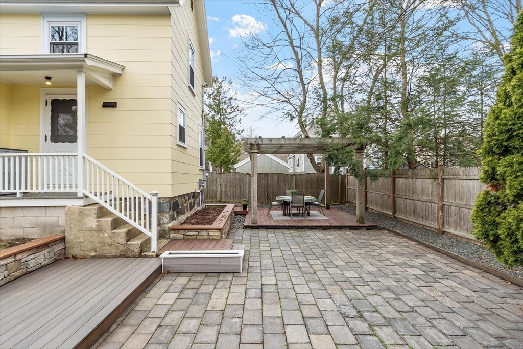 2 Lakeview Avenue Reading, MA 01867 - Photo 26 of 38