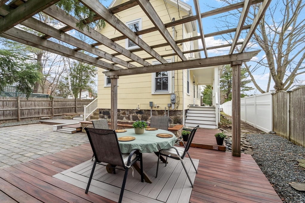 2 Lakeview Avenue Reading, MA 01867 - Photo 28 of 38