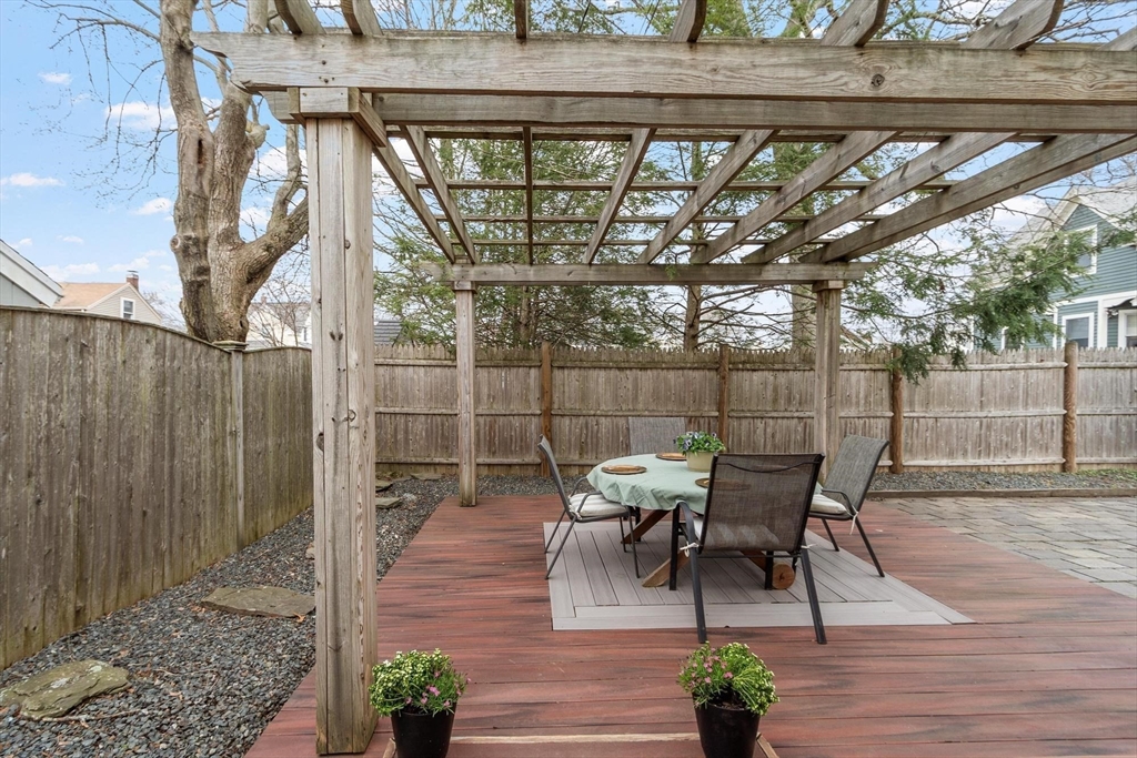 2 Lakeview Avenue Reading, MA 01867 - Photo 29 of 38