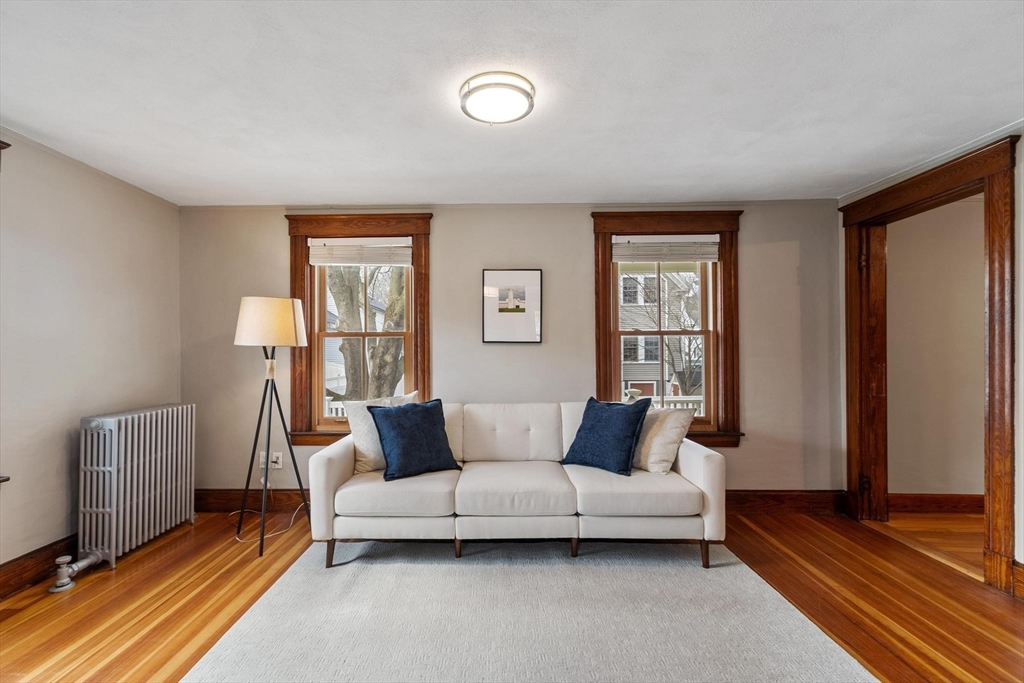 2 Lakeview Avenue Reading, MA 01867 - Photo 6 of 38